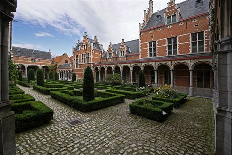 paleis van margareta van oostenrijk|Paleis van Margareta van Oostenrijk (Palace of。